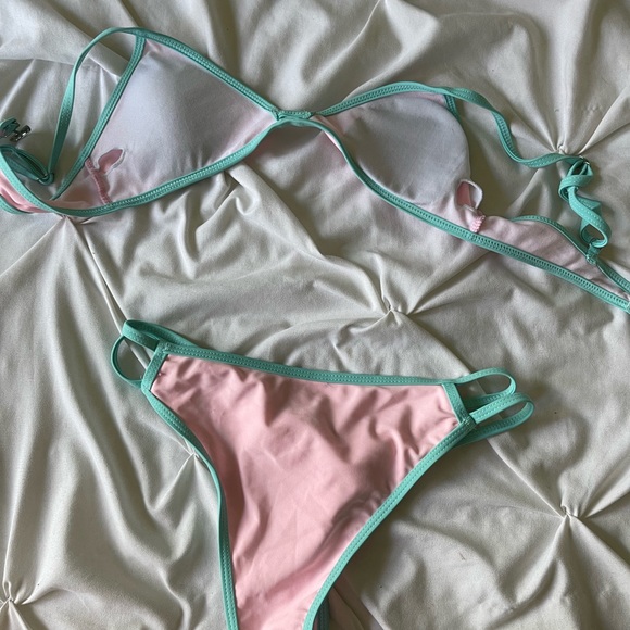 Bikini Set - Picture 2 of 2